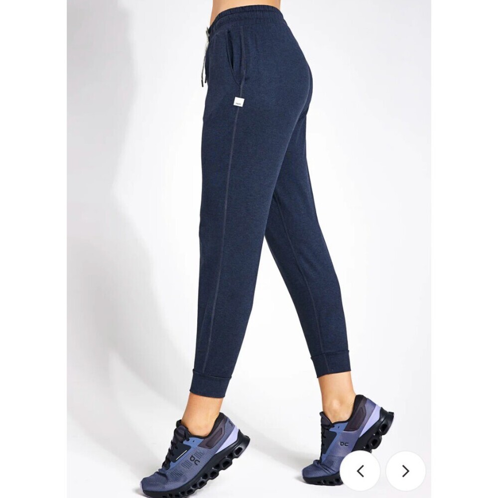 Vuori Performance Jogger in Midnight Heather Navy Women's Size Small - Picture 2 of 8